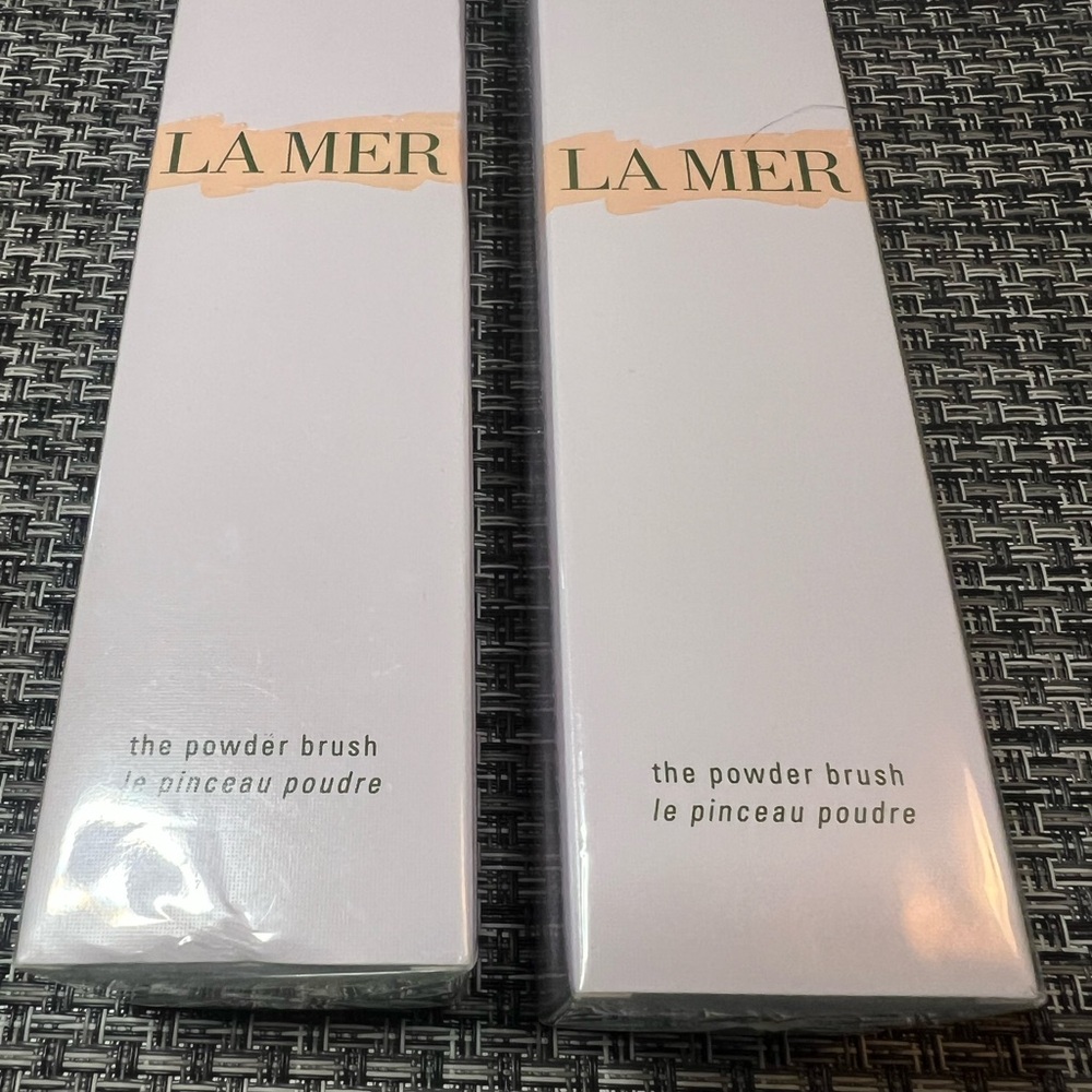 La Mer The Powder Brush Lot of 2 M4 - Picture 4 of 5